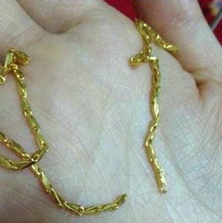 黃金項鍊斷掉