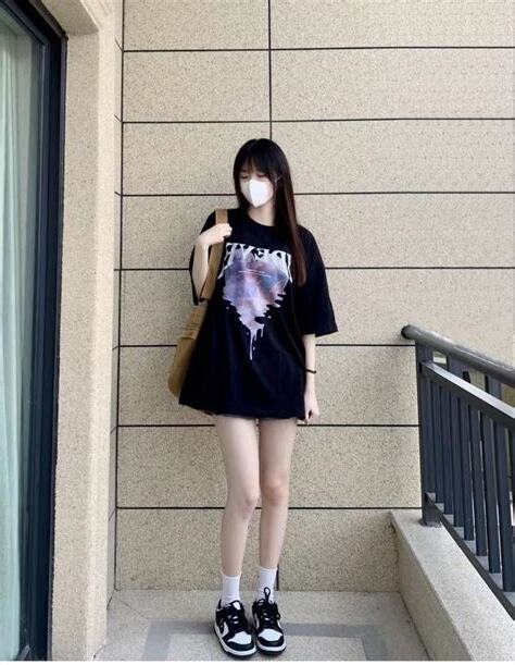 年輕人衣服