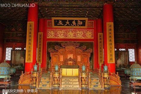 皇帝坐北朝南